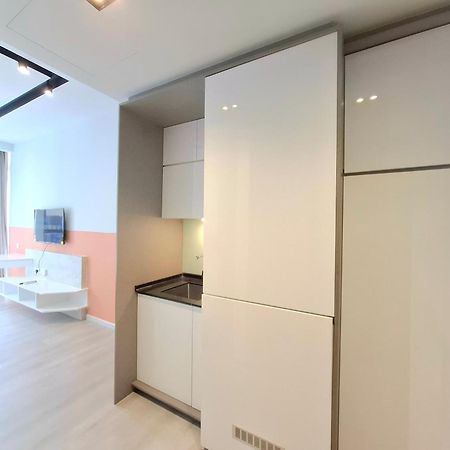 Expressionz Designer Suites Host By Aurora Premium Stay กัวลาลัมเปอร์ ภายนอก รูปภาพ